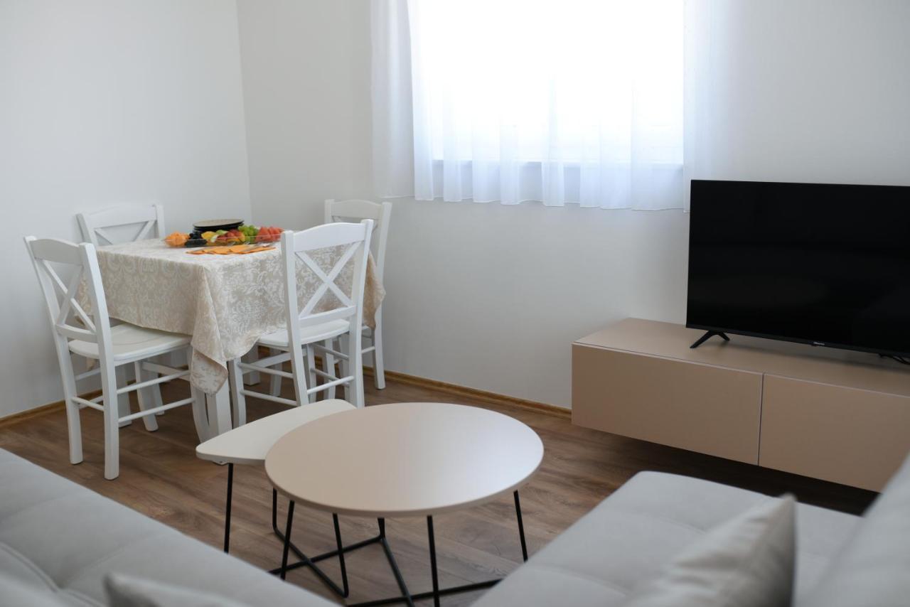 B1villa Srima Esterno foto