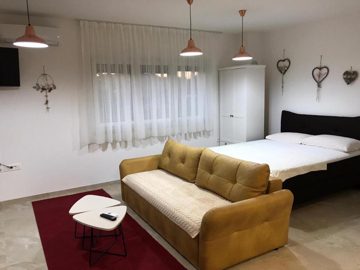 B1villa Srima Esterno foto